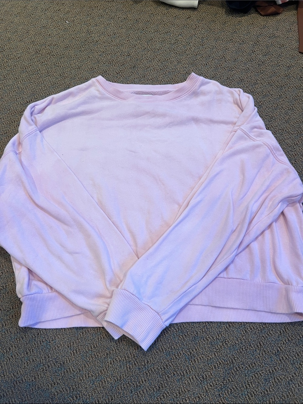 American Eagle Outfitters Pastel Lavender Crewneck Sweatshirt